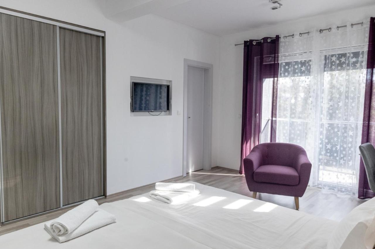 Sunny Adriatic Apartment Porec Exterior photo