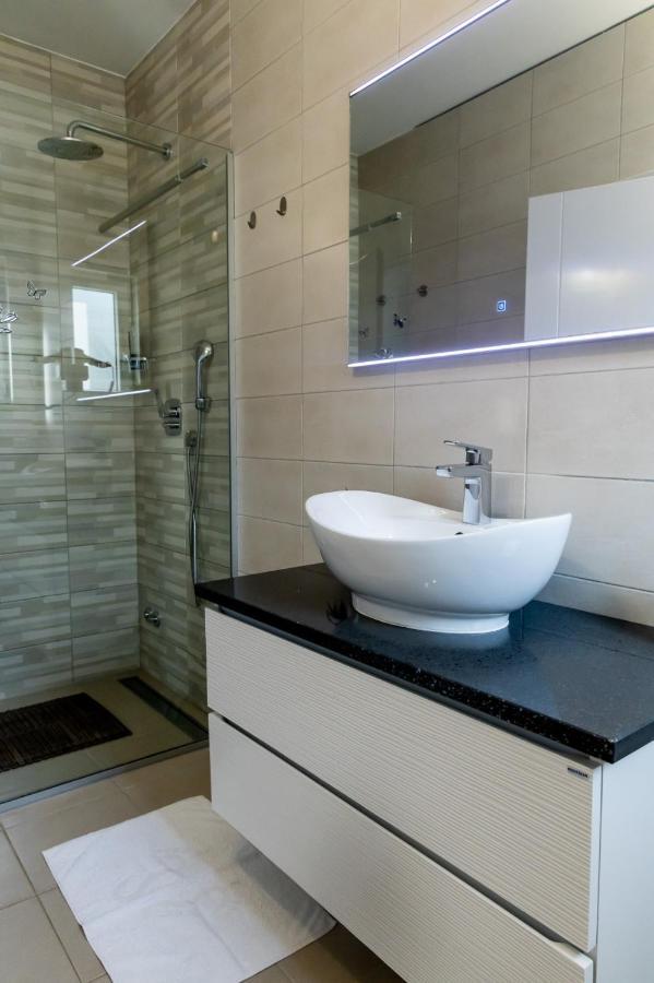 Sunny Adriatic Apartment Porec Exterior photo